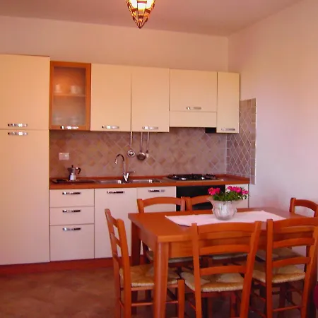 Apartman Il Giardino Di Lisa Budoni