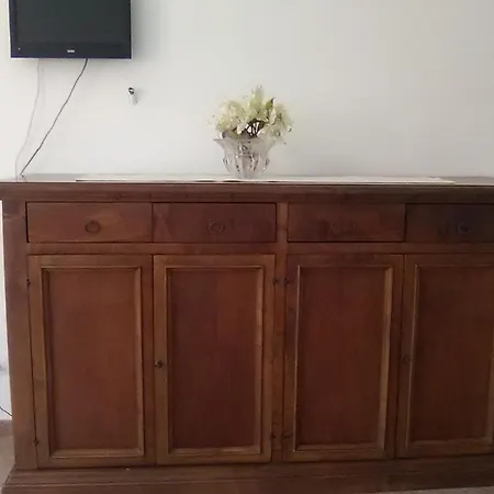 Apartman Il Giardino Di Lisa Budoni
